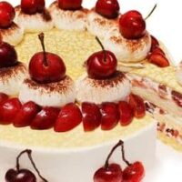 【本日発売】カフェコムサ「アメリカンチェリーのミルクレープ」マスカルポーネクリーム＆コーヒークリームを合わせたティラミスミルクレープ 1日限定販売